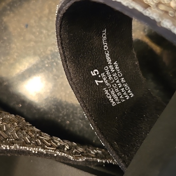 Silver Women's Wedge Sandals By YELLOWBOX Look Brand New!!! - Picture 6 of 6